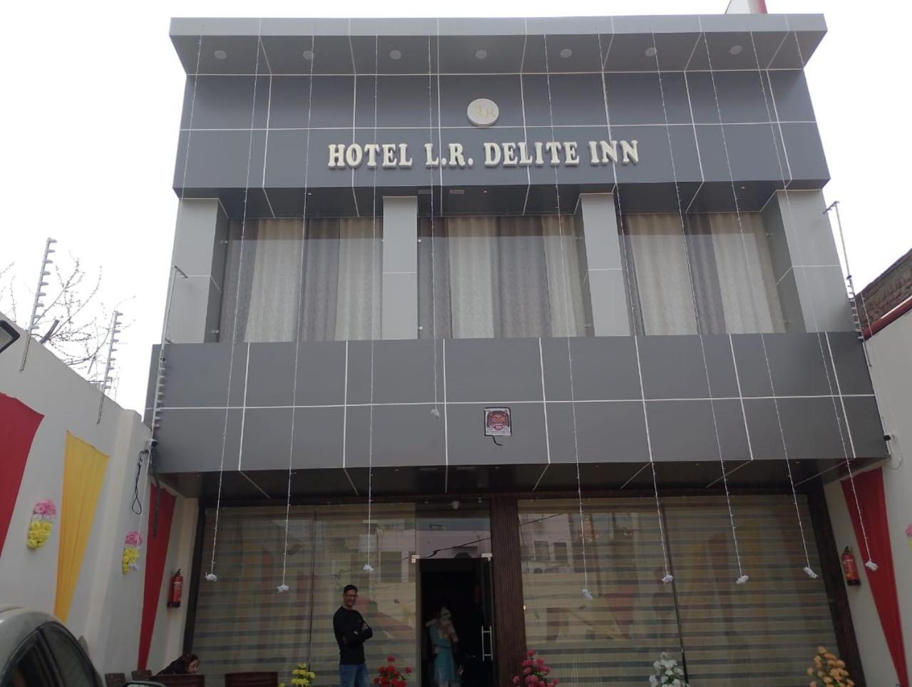 Hotel Lr Delite Inn Матхура Екстер'єр фото